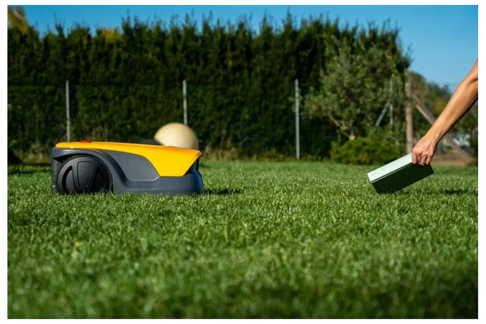 robot stiga a 15v ostacoli superati con intelligenza